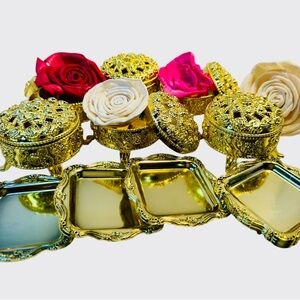 12‑Piece Gold Plastic Cupcake and Treats Table Display Set for Events-